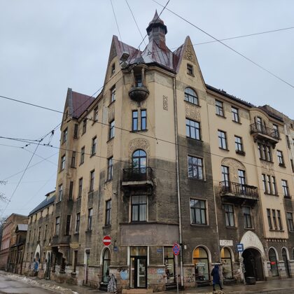 Miera iela 27, Rīga