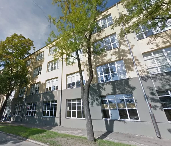 Bērzaunes iela 1, Rīga