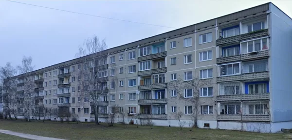 Dzelzavas iela 93, Rīga