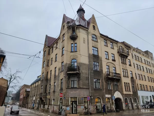 Miera iela 27, Rīga